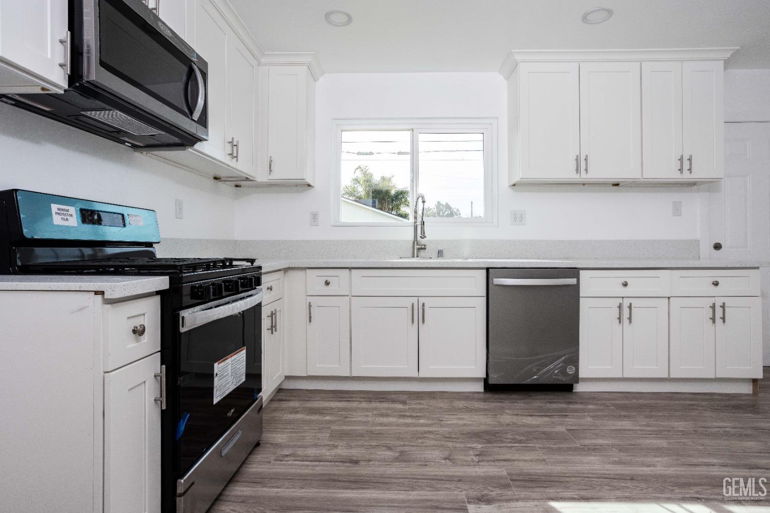 Undisclosed Address Bakersfield, CA 93304 - Photo 10 of 21