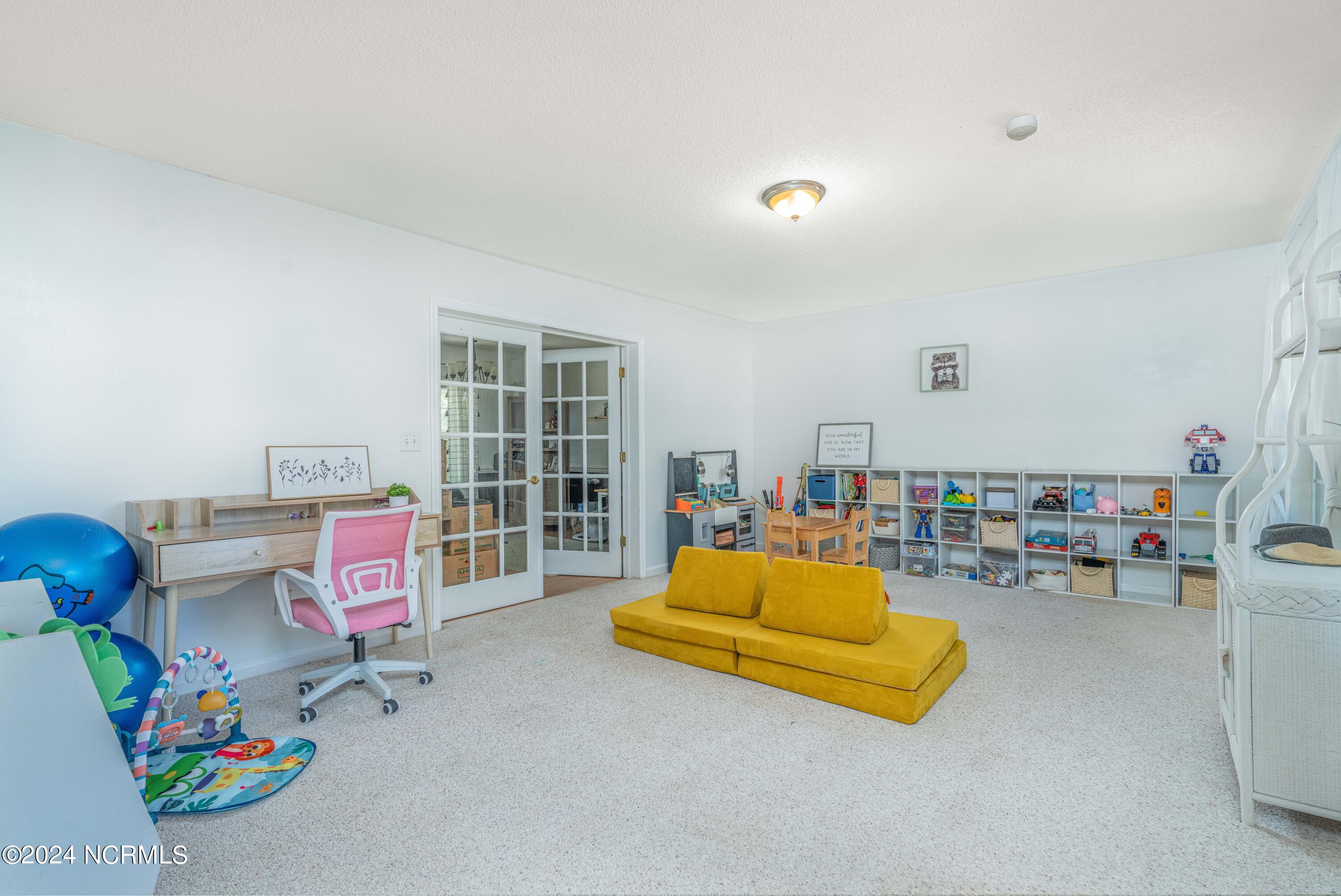 1002 A Pine Valley Road Jacksonville, NC 28546 - Photo 10 of 44 1002-A pine valley (1 of 45)