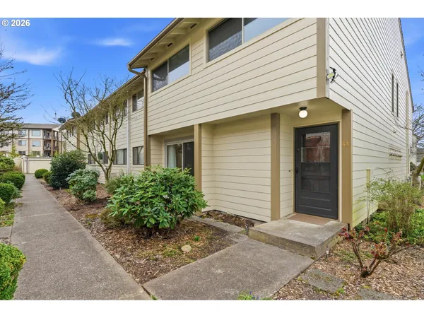 $223,000 | 1100 North Meridian Street, Unit 43, Newberg, OR 97132
