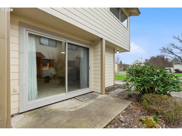 $223,000 | 1100 North Meridian Street, Unit 43, Newberg, OR 97132