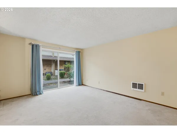 $223,000 | 1100 North Meridian Street, Unit 43, Newberg, OR 97132