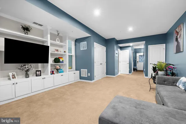 $438,000 | 543 Willow Bend Drive, Glen Burnie, MD 21060