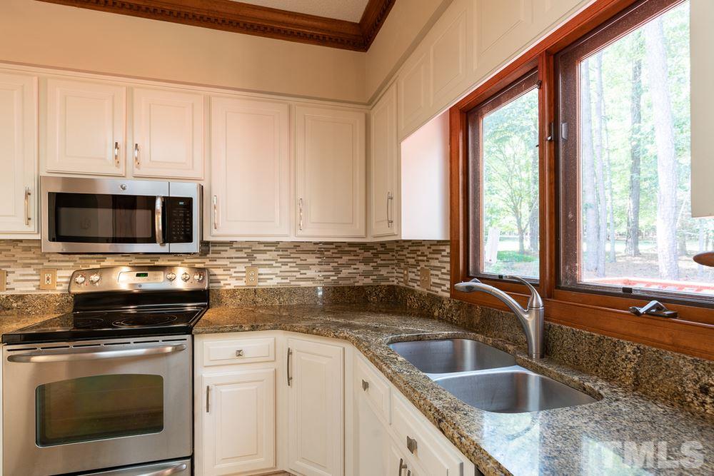 12036 Deer Run Raleigh, NC 27614 - Photo 8 of 30 Kitchen