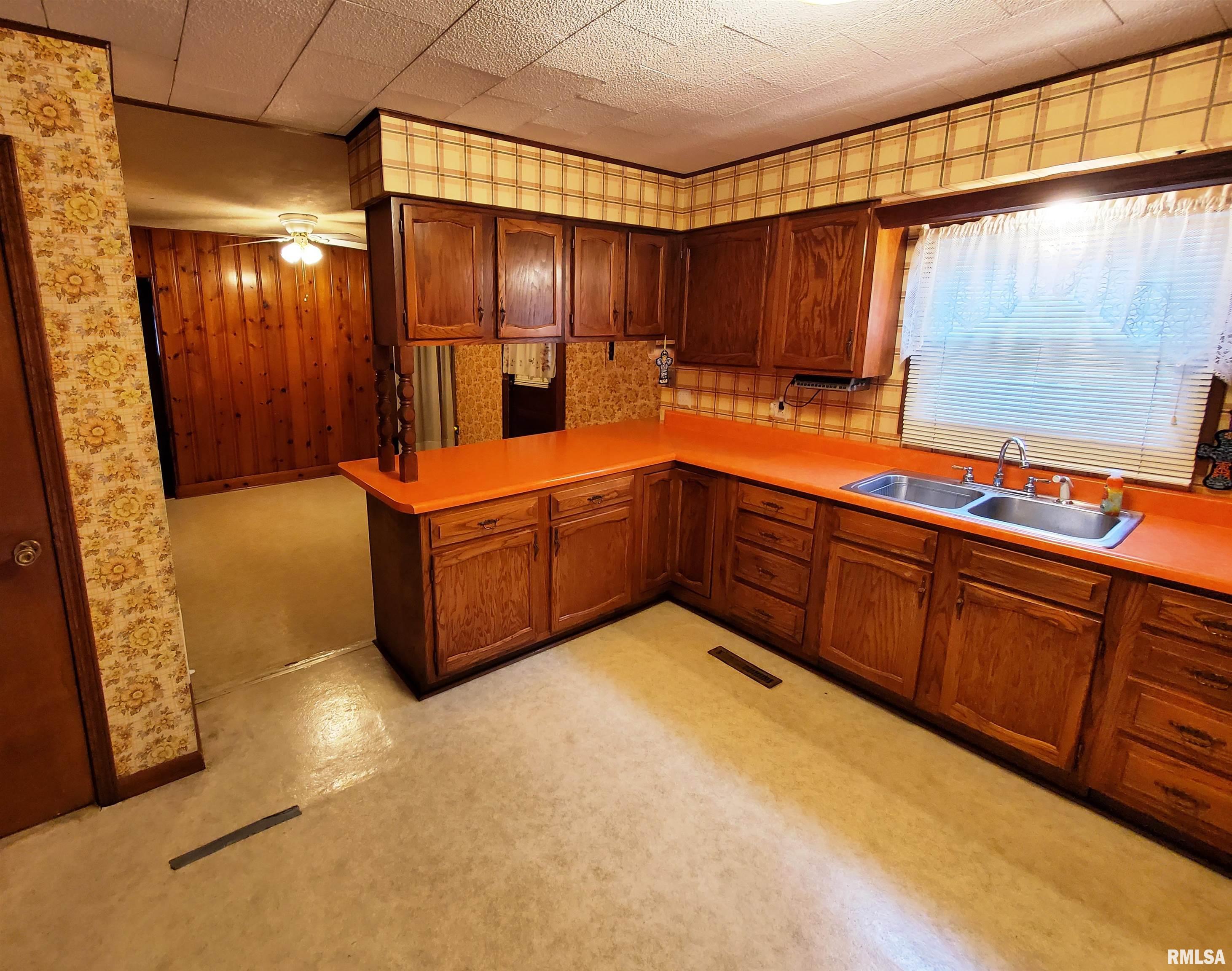 100 Hardacre Road Salem, IL 62881 - Photo 13 of 54