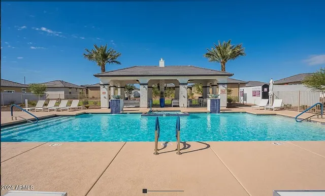 $2,124 | 1050 South 173rd Avenue, Unit 3, Goodyear, AZ 85338