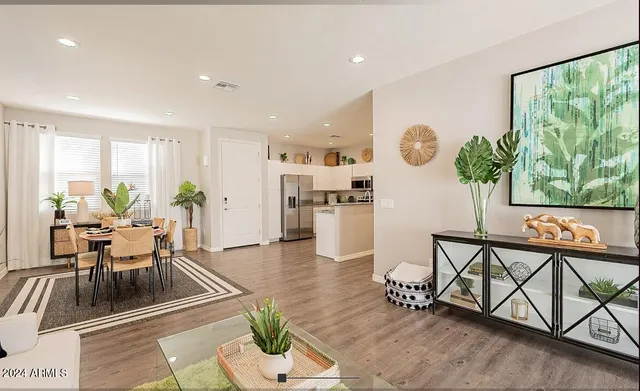 $2,124 | 1050 South 173rd Avenue, Unit 3, Goodyear, AZ 85338