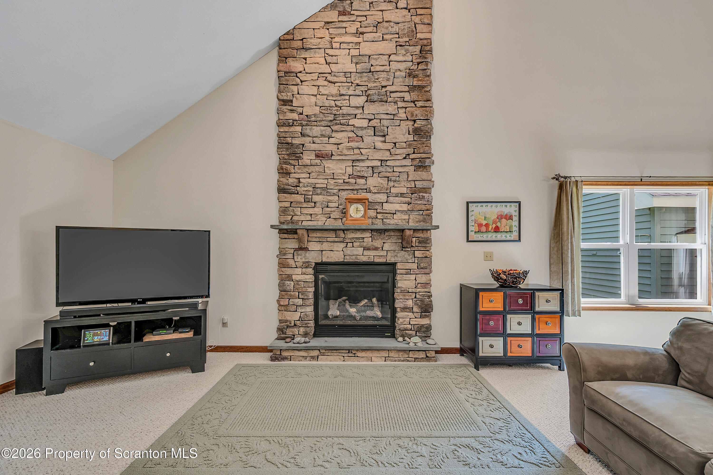 67 Bender Road Gouldsboro, PA 18424 - Photo 29 of 69 Living Room