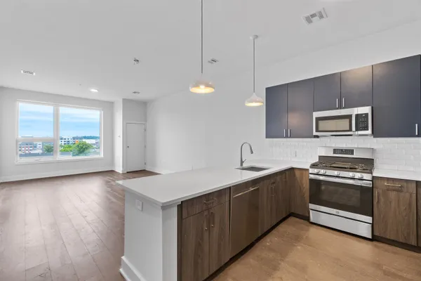 $2,485 | 260 Ave East, Unit 219, Bayonne, NJ 07002