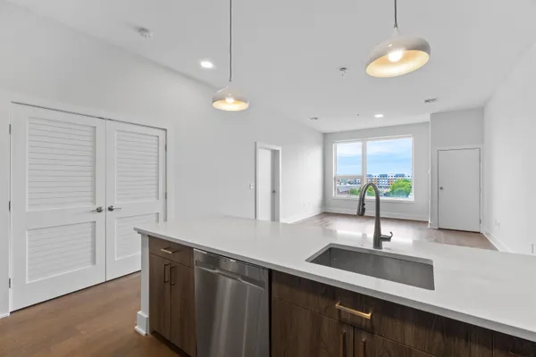 $2,485 | 260 Ave East, Unit 219, Bayonne, NJ 07002