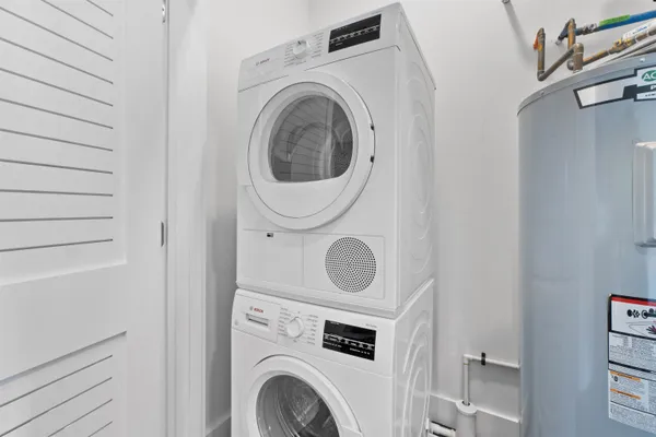 $2,485 | 260 Ave East, Unit 219, Bayonne, NJ 07002