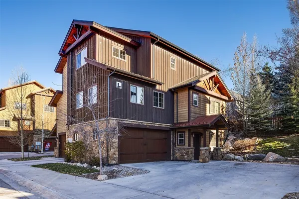 $1,400,000 | 453 Willett Heights Court, Unit 25, Steamboat Springs, CO 80487