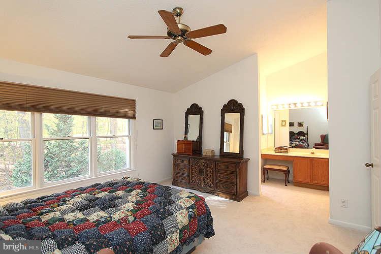 1605 Oak Spring Way Reston, VA 20190 - Photo 23 of 30 Bedroom (Master)