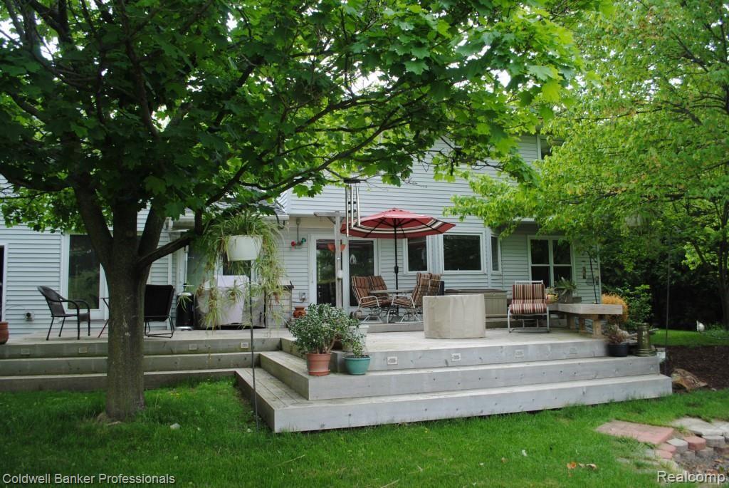 562 East Dawson Road Milford, MI 48381 - Photo 16 of 22 059.jpg