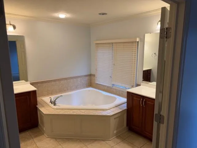 $2,500 | 941 Montclair Drive, Coraopolis, PA 15108