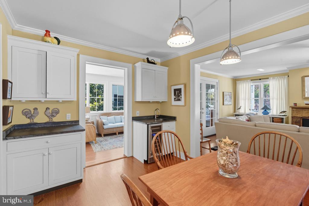 119 High Street Chestertown, MD 21620 - Photo 13 of 60 Breakfast Room adjoins Sunroom & Family Room