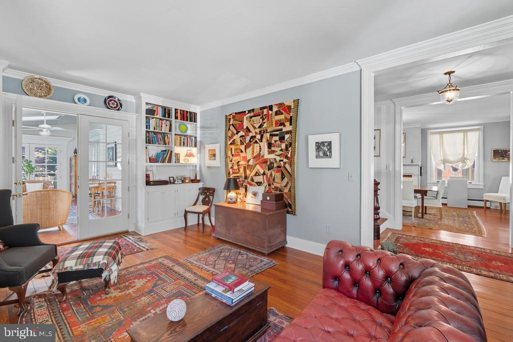 119 High Street Chestertown, MD 21620 - Photo 20 of 60 Living Room