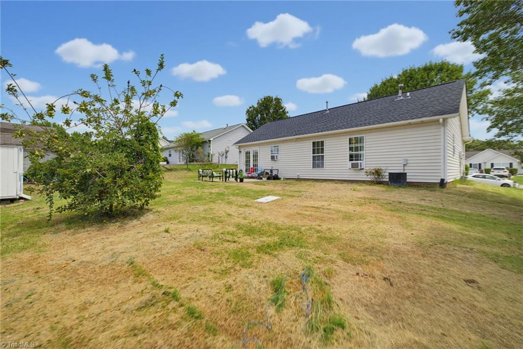2459 Shadow Valley Road High Point, NC 27265 - Photo 27 of 29
