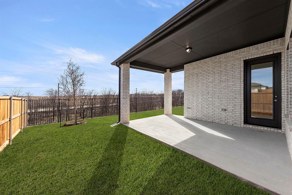 1916 Wishon Road Celina, TX 75009 - Photo 35 of 40 25. 1916 Wishon - Patio