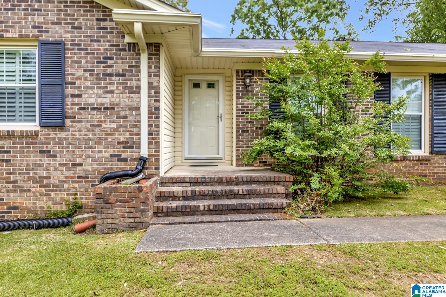 1216 Princess Circle Bessemer, AL 35022 - Photo 3 of 31 Gallery Image 3