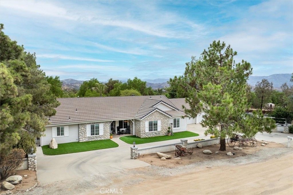 Gorgeous Curb Appeal