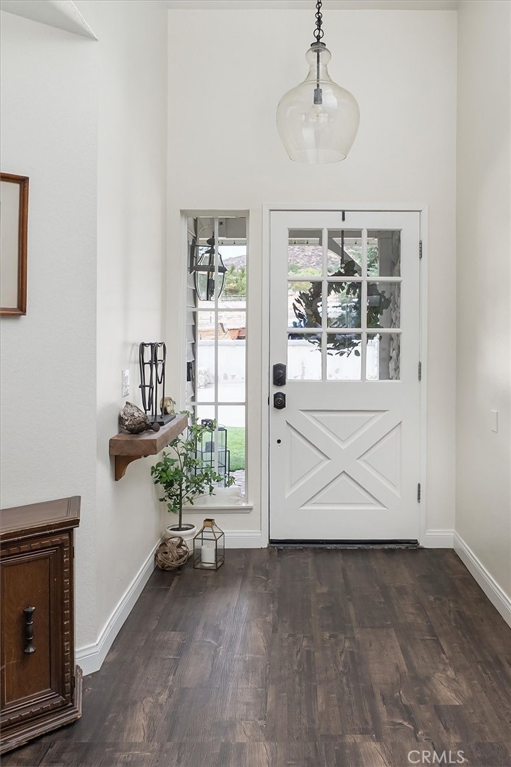 33314 Pewter Road Agua Dulce, CA 91390 - Photo 11 of 66 Gorgeous Entrance