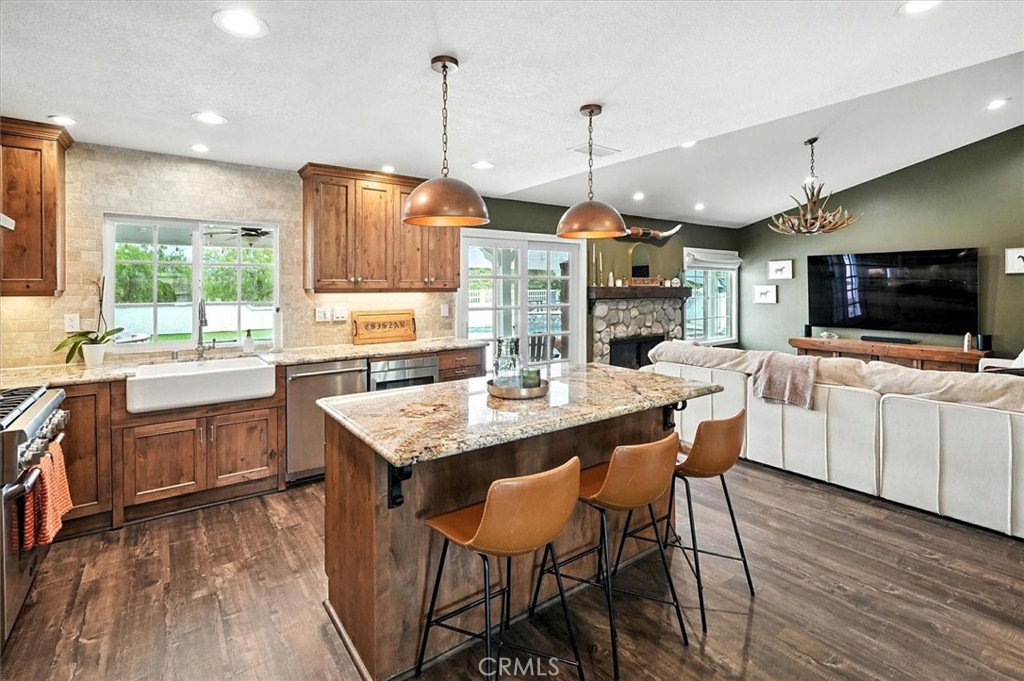 33314 Pewter Road Agua Dulce, CA 91390 - Photo 15 of 66 Kitchen Open to Family Room