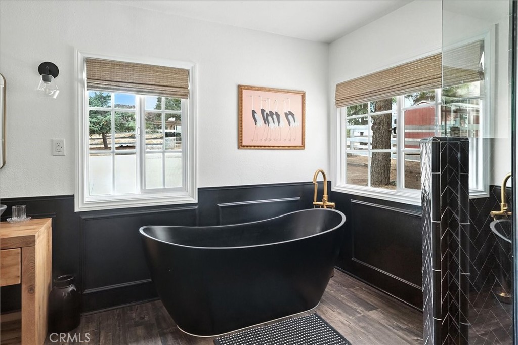 33314 Pewter Road Agua Dulce, CA 91390 - Photo 27 of 66 Soaking Tub