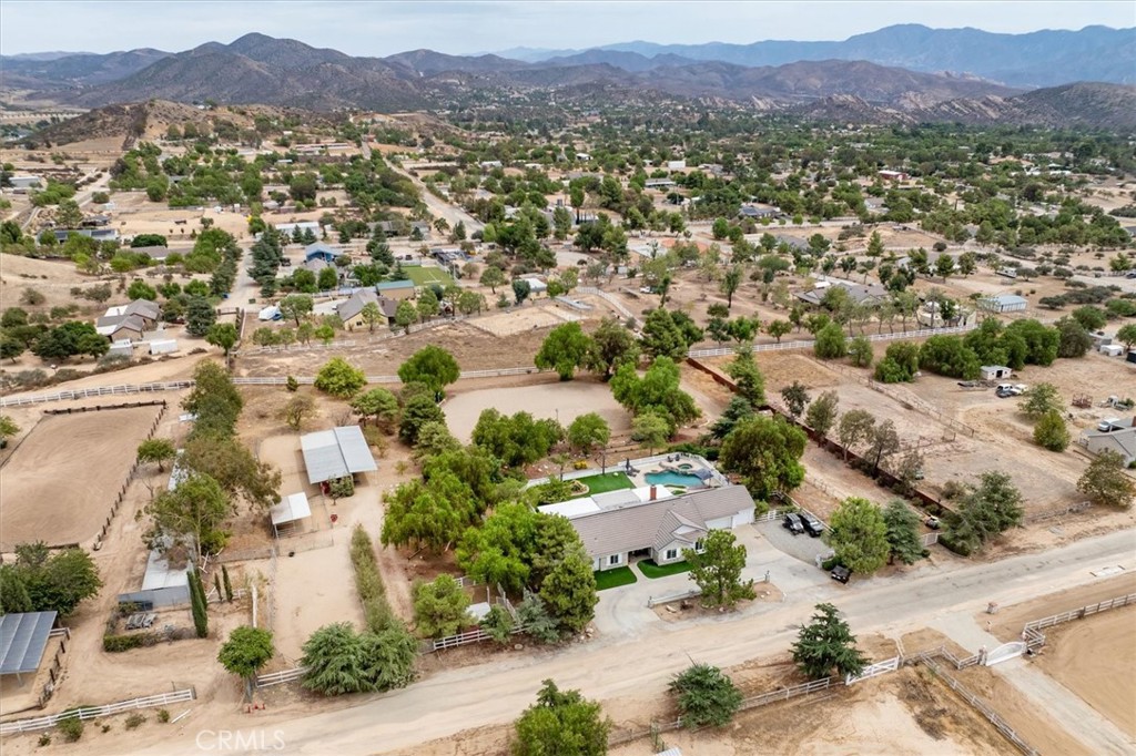 33314 Pewter Road Agua Dulce, CA 91390 - Photo 6 of 66