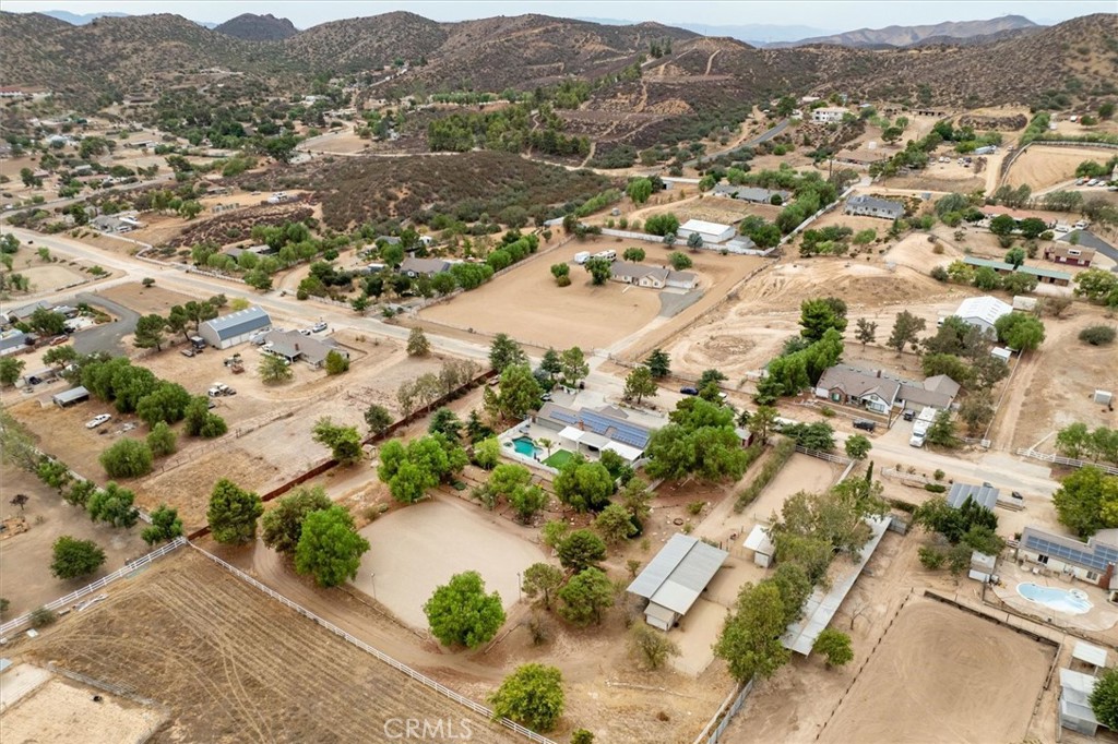 33314 Pewter Road Agua Dulce, CA 91390 - Photo 9 of 66