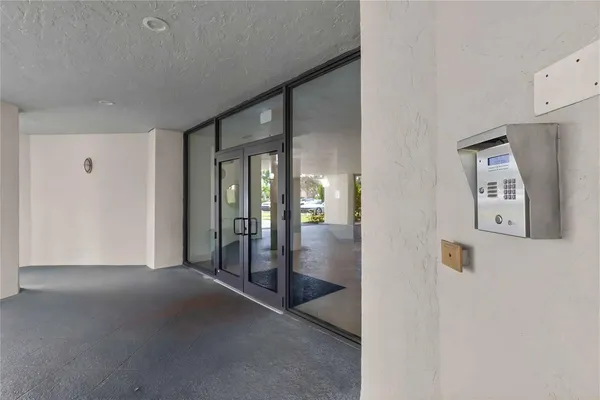 $2,900 | 6463 La Costa Drive, Unit 301, Boca Raton, FL 33433