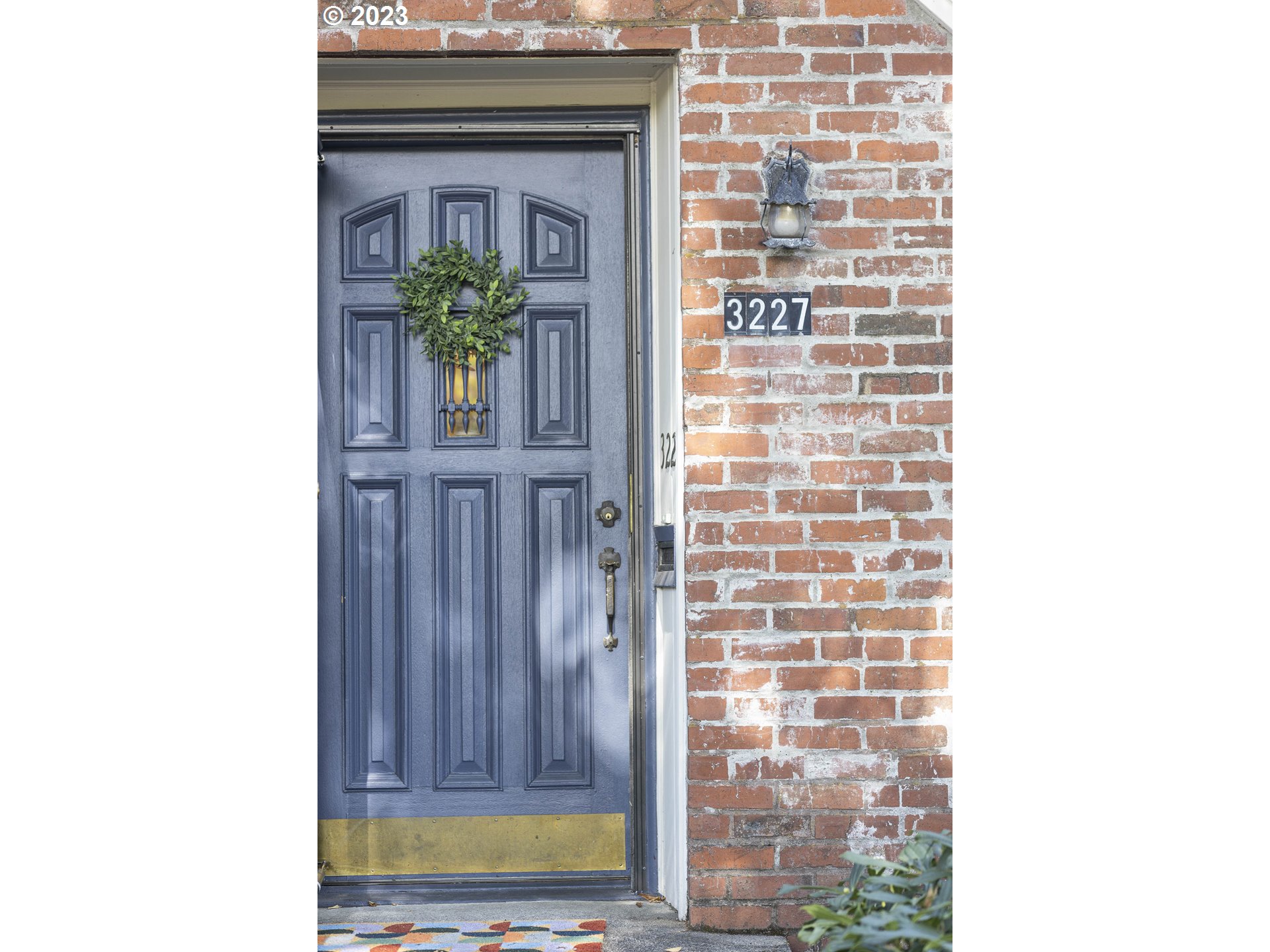 3227 Southeast Lambert Street Portland, OR 97202 - Photo 5 of 44 a view of front door of house