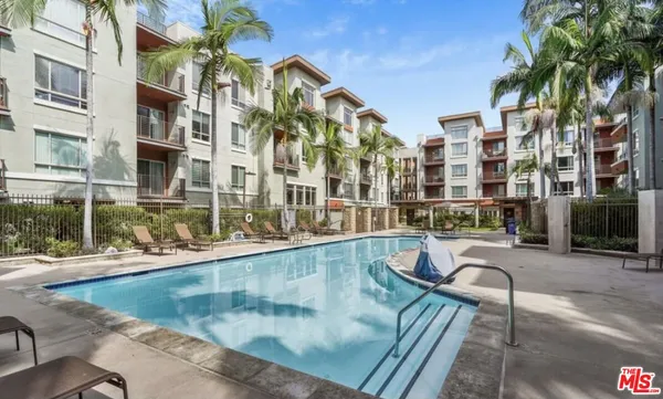 $2,840 | 100 South Alameda Street, Unit 464, Los Angeles, CA 90012