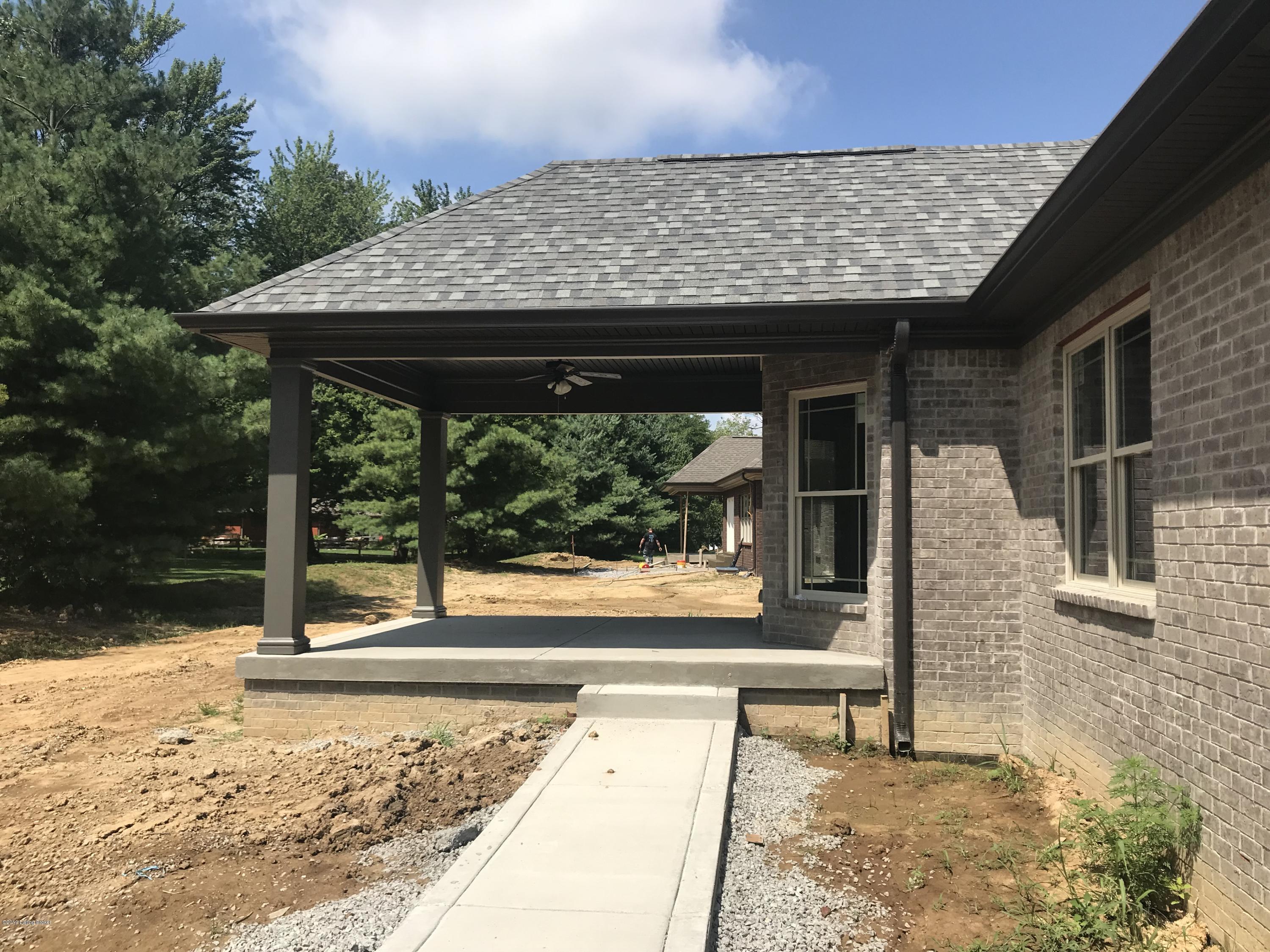 9702 Gutenberg Road Louisville, KY 40299 - Photo 9 of 33 Covered Patio