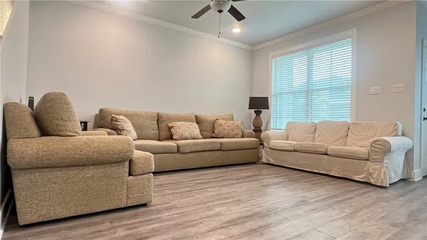 $650 | 2126 Crescent Pointe Parkway, College Station, TX 77845