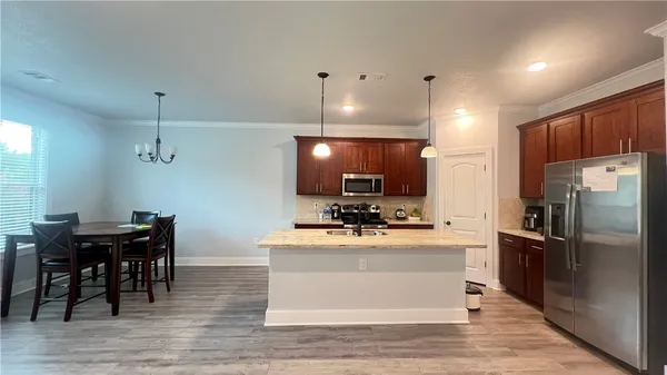 $650 | 2126 Crescent Pointe Parkway, College Station, TX 77845