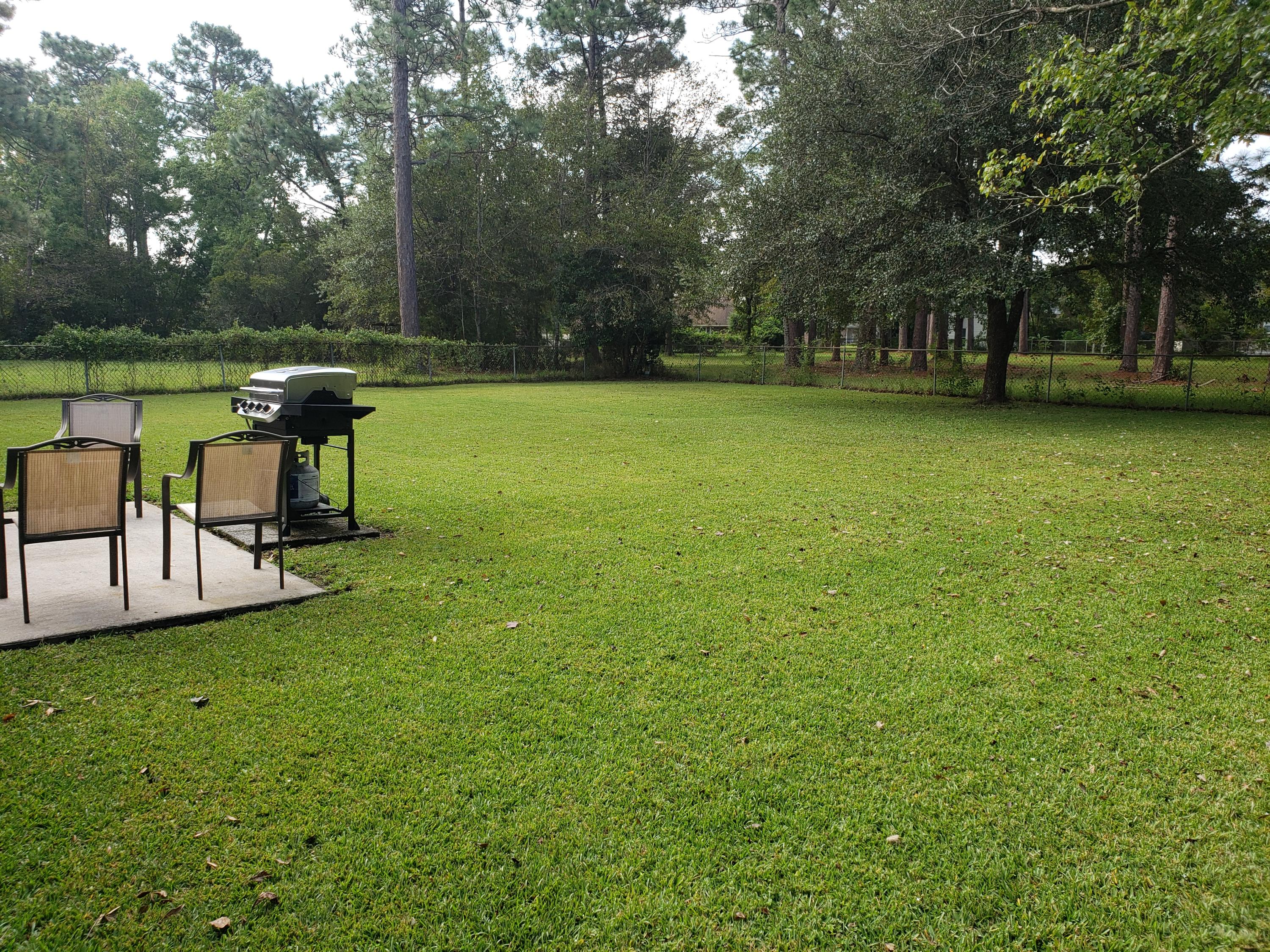 205 Ruffin Road Summerville, SC 29486 - Photo 20 of 21 Fenced backyard
