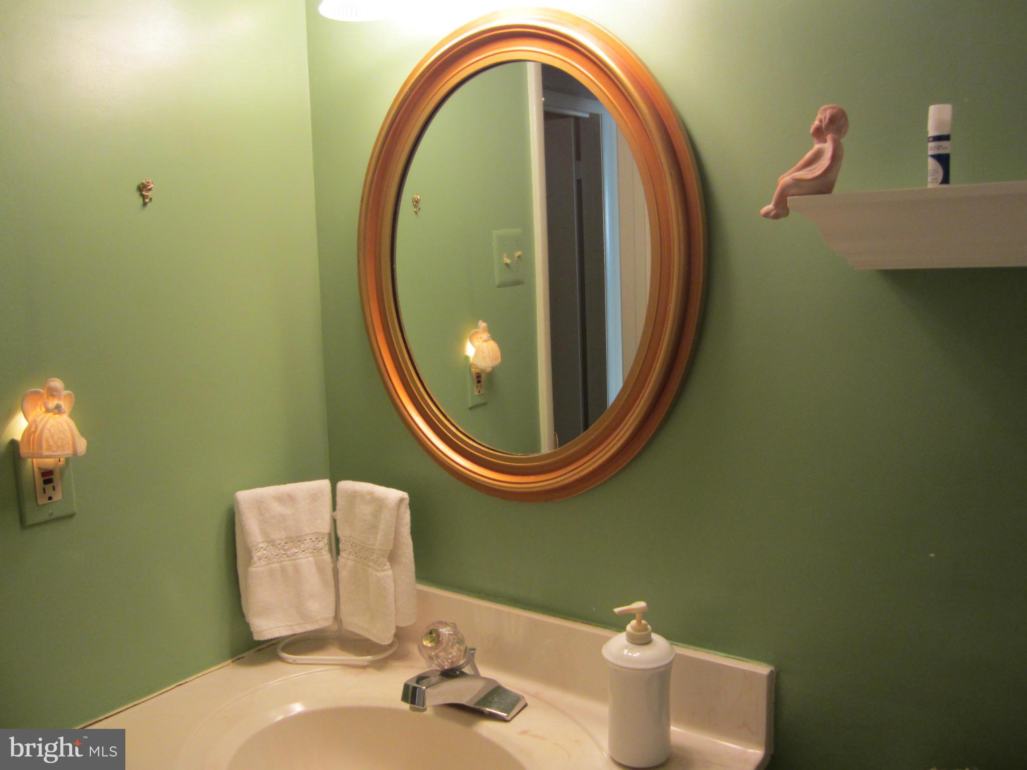 19040 Mills Choice Road, Unit 1 Gaithersburg, MD 20886 - Photo 13 of 30 Bath