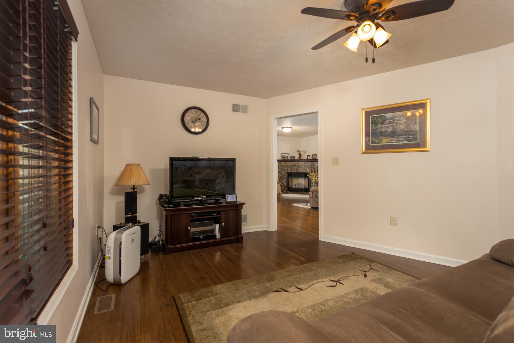 400 Cedar Ridge Road Berkeley Springs, WV 25411 - Photo 8 of 40 family room