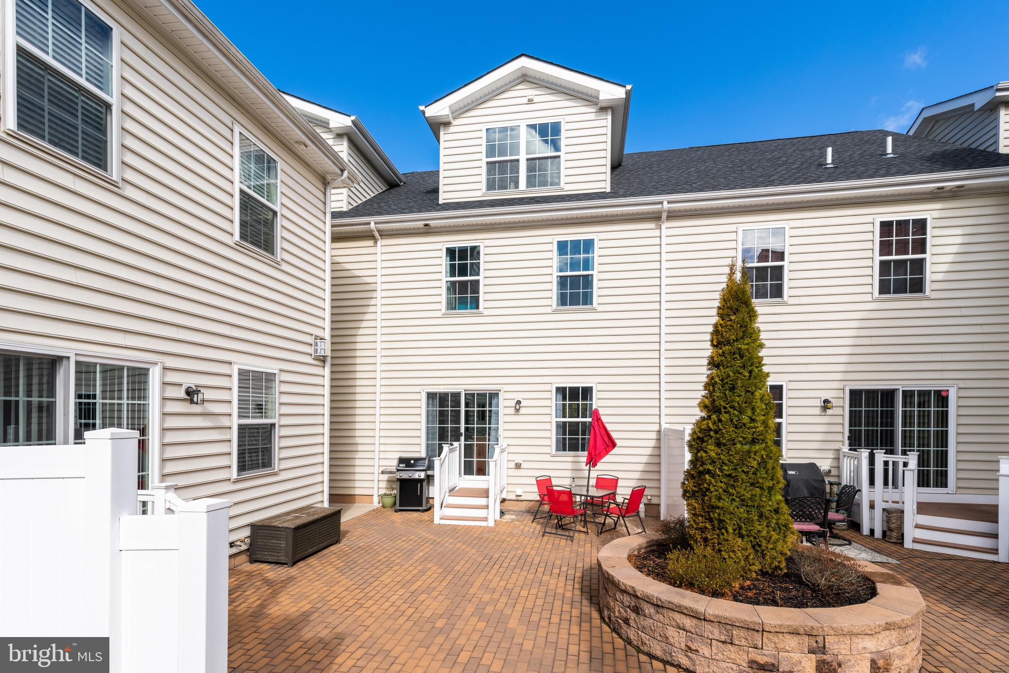 4001 Cephas Child Road, Unit 12 Doylestown, PA 18902 - Photo 22 of 25 Courtyard space