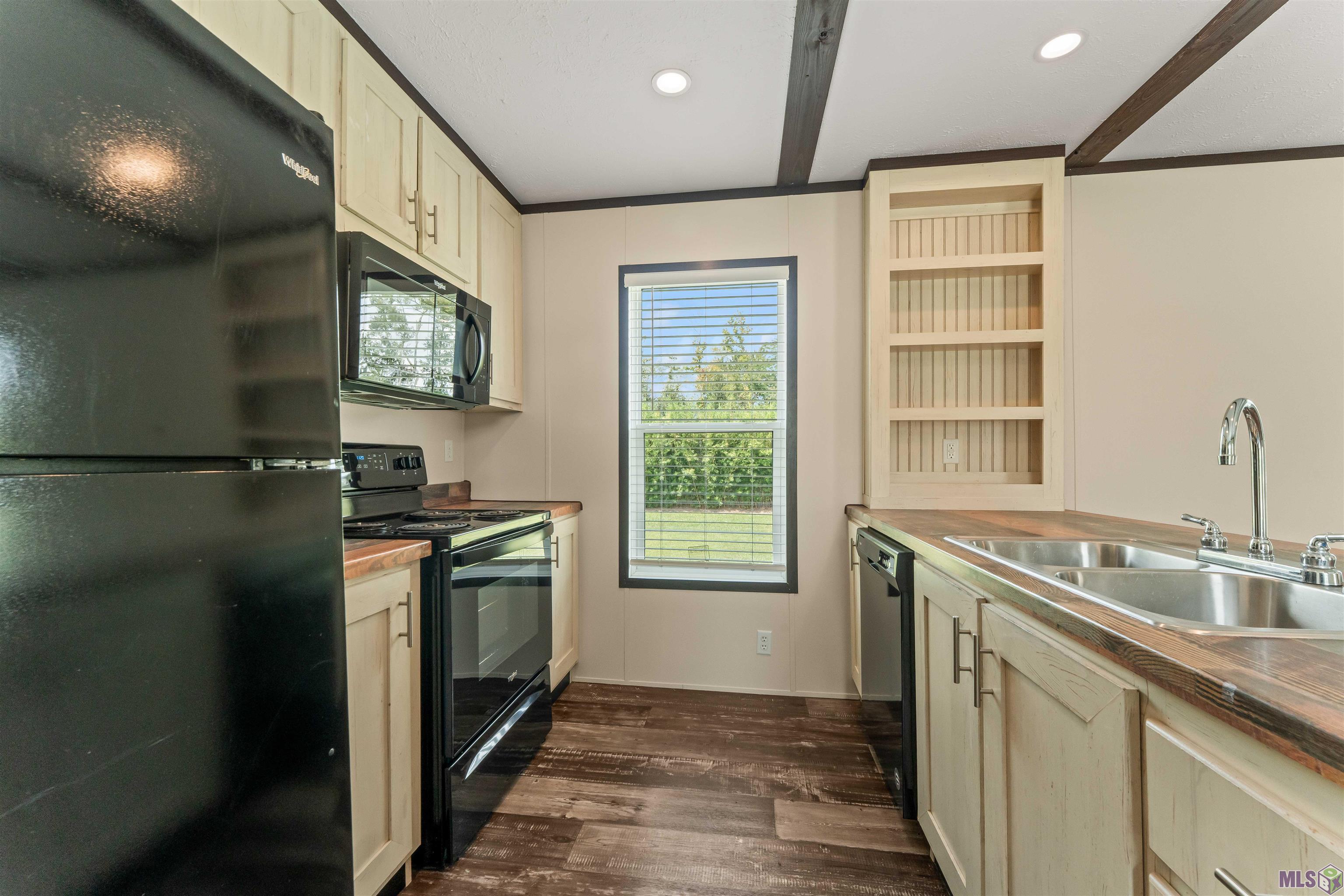 12507 Hebert Road Gonzales, LA 70737 - Photo 6 of 17 Gallery Image 6