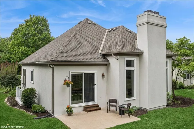 $560,000 | 14133 Slater Street, Overland Park, KS 66221