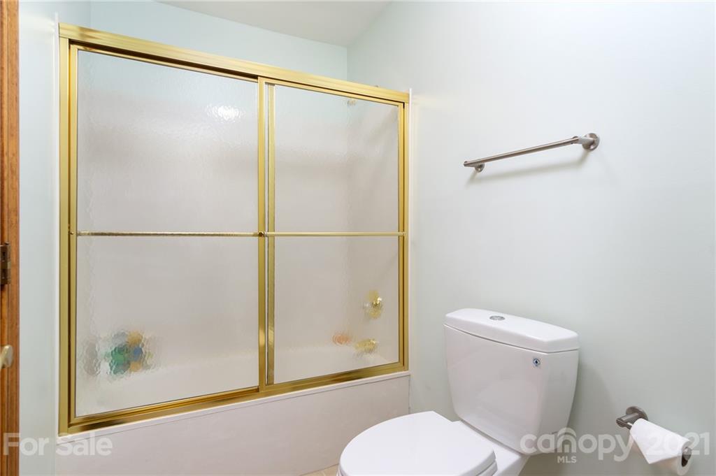 123 Beaver Ridge Road, Unit 123 Asheville, NC 28804 - Photo 29 of 41 Gallery Image 29