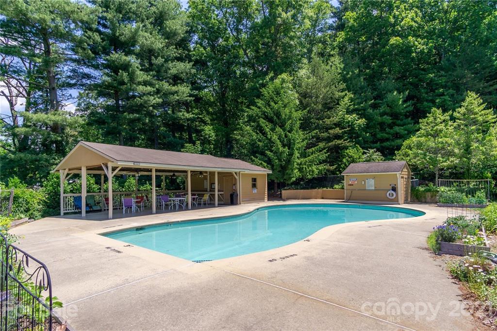 123 Beaver Ridge Road, Unit 123 Asheville, NC 28804 - Photo 38 of 41 Gallery Image 38