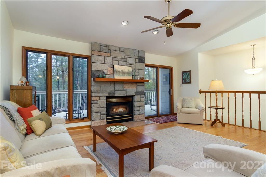 123 Beaver Ridge Road, Unit 123 Asheville, NC 28804 - Photo 9 of 41 Gallery Image 9