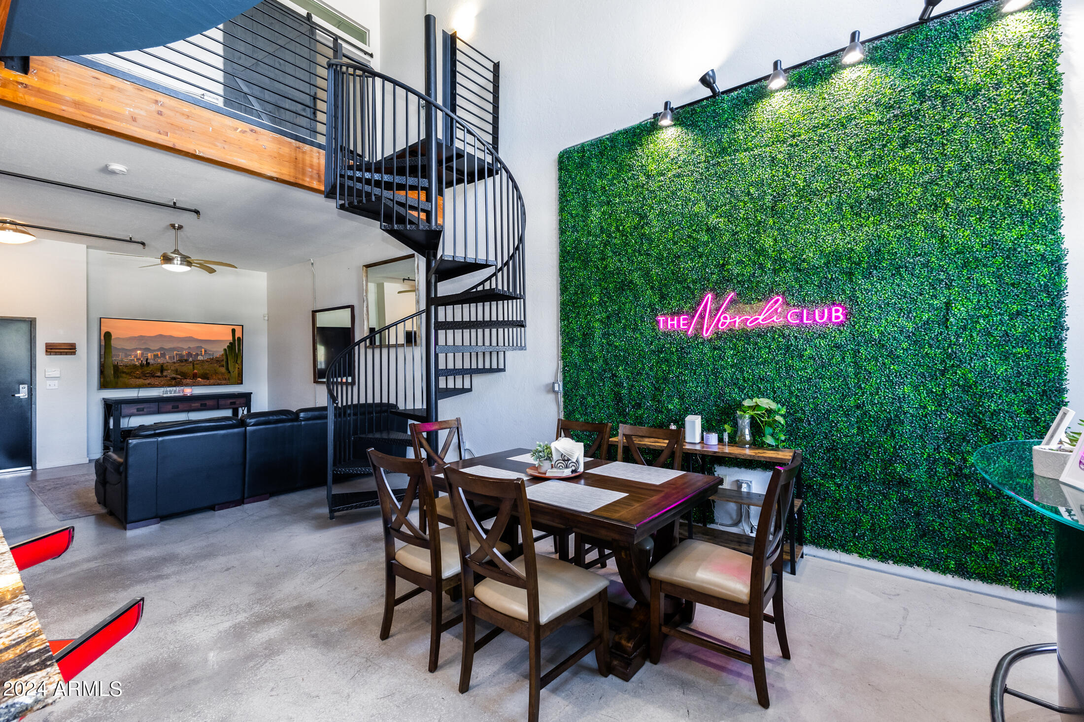 914 East Osborn Road, Unit 212 Phoenix, AZ 85014 - Photo 13 of 32 914 E Osborn Rd Unit 212-12