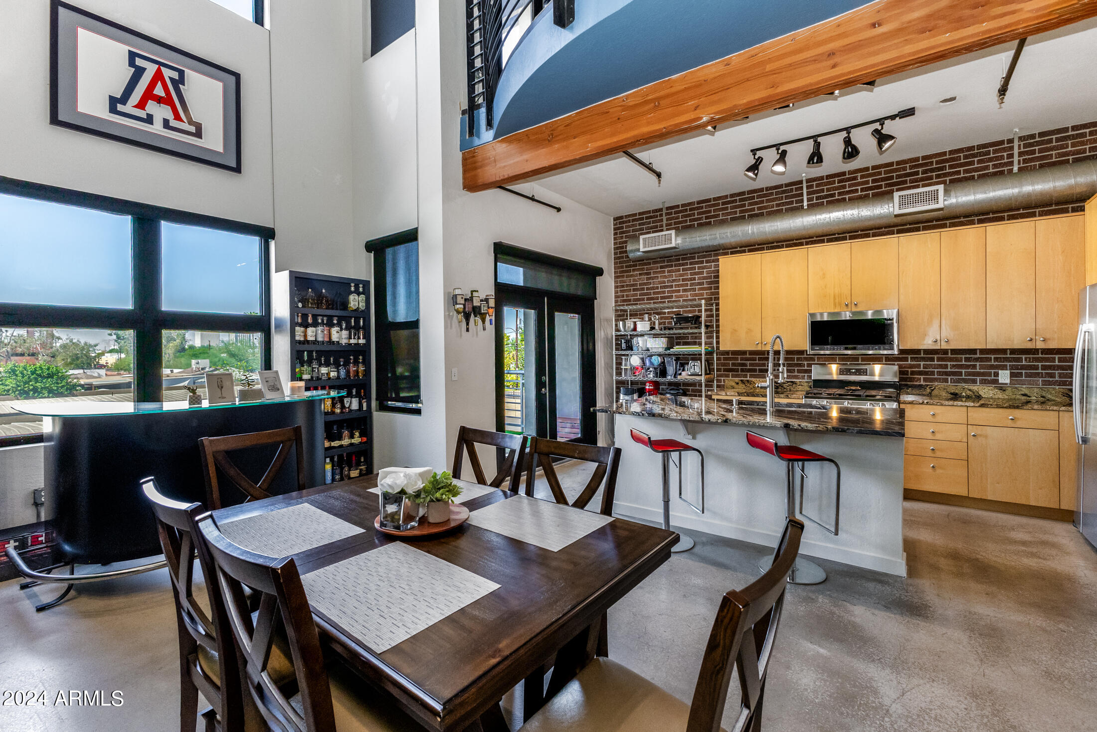 914 East Osborn Road, Unit 212 Phoenix, AZ 85014 - Photo 20 of 32 914 E Osborn Rd Unit 212-19