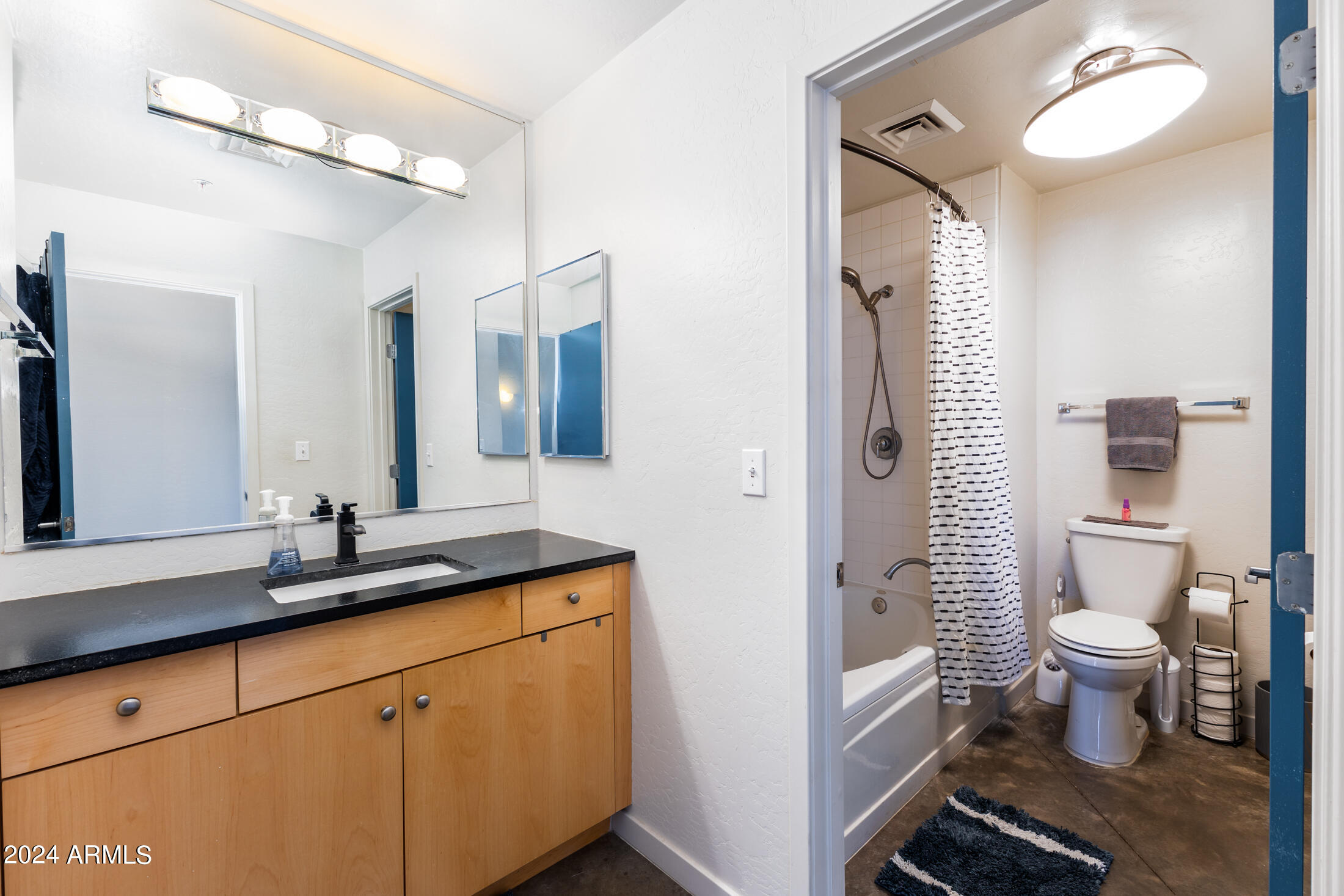 914 East Osborn Road, Unit 212 Phoenix, AZ 85014 - Photo 23 of 32 914 E Osborn Rd Unit 212-28