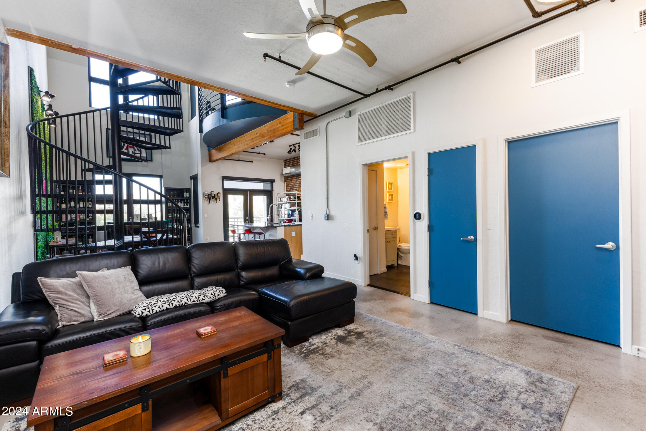 914 East Osborn Road, Unit 212 Phoenix, AZ 85014 - Photo 6 of 32 914 E Osborn Rd Unit 212-1