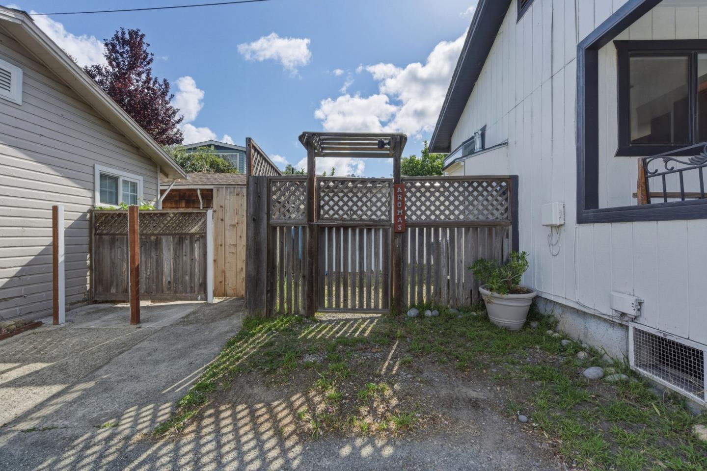 334 Carpenteria Road Aromas, CA 95004 - Photo 4 of 35 Gallery Image 4