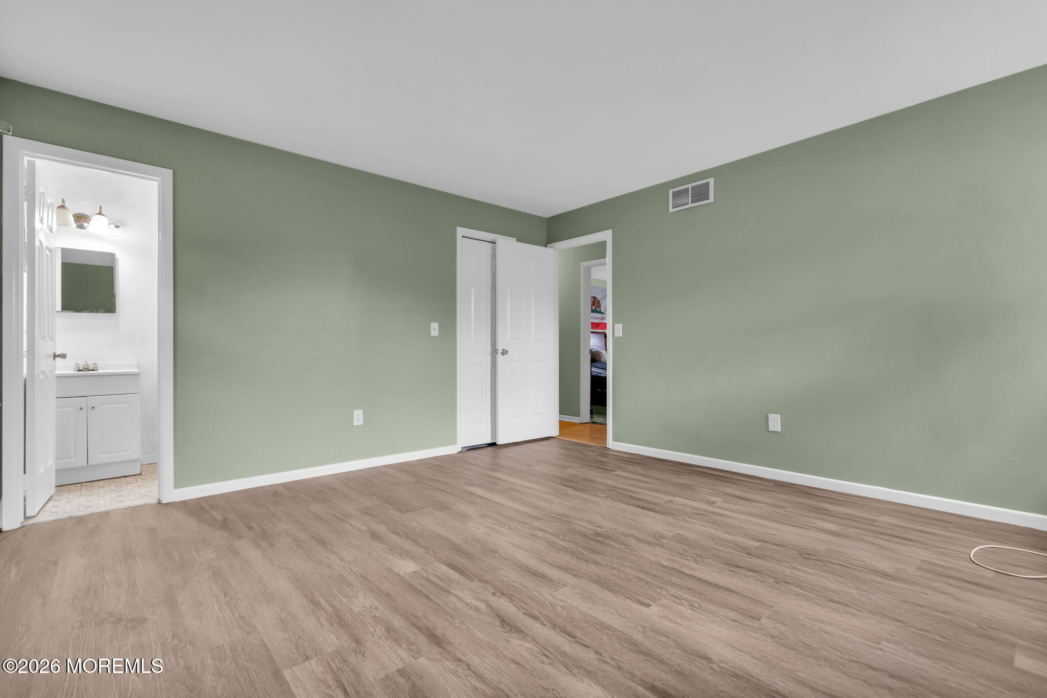 52 Lorelei Drive Howell, NJ 07731 - Photo 11 of 31 23-web-or-mls-DSC06139